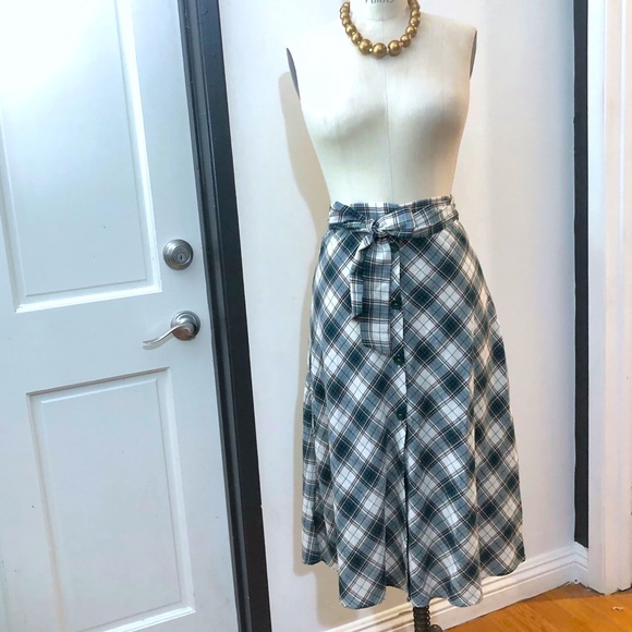 En Creme Dresses & Skirts - Plaid Buttoned viscose Midi Skirt